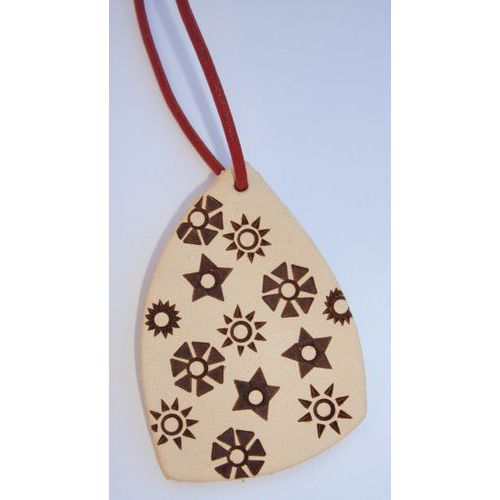 Forme pendentif en cuir