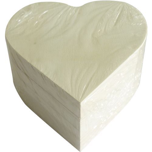 Boite forme cœur aimantée